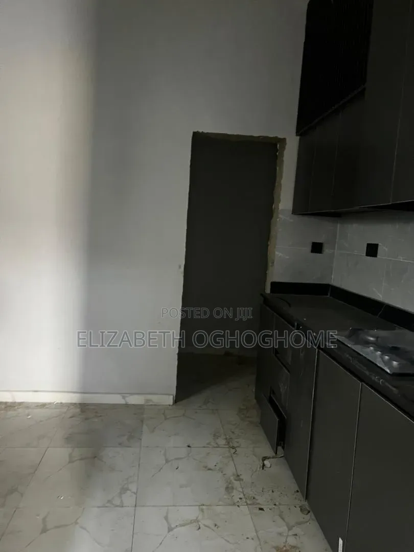 3bdrm Bungalow in Abraham Adesanya for sale in Abraham Adesanya