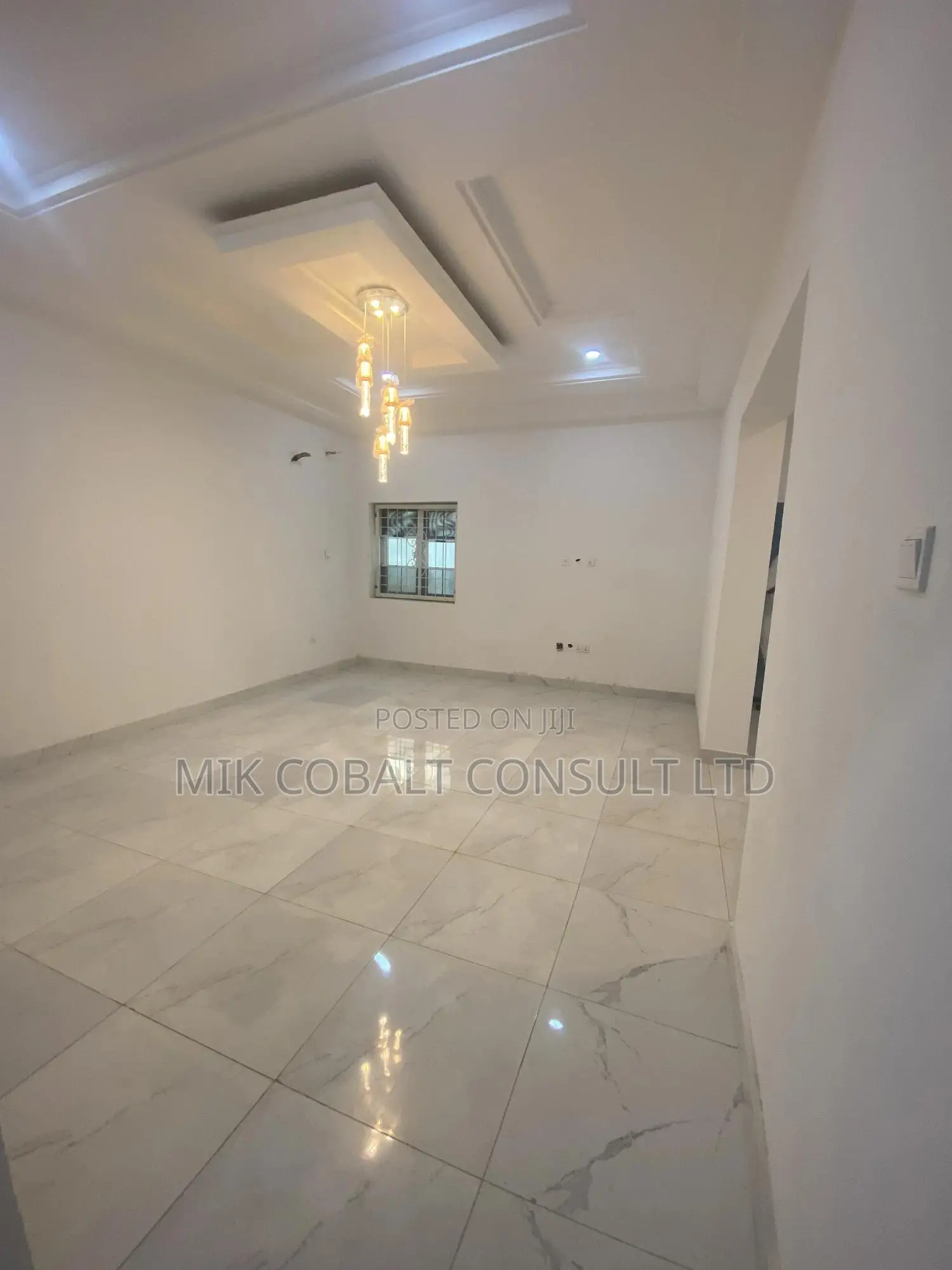 2bdrm Block of Flats in 64Crescent, Gwarinpa for sale in Gwarinpa