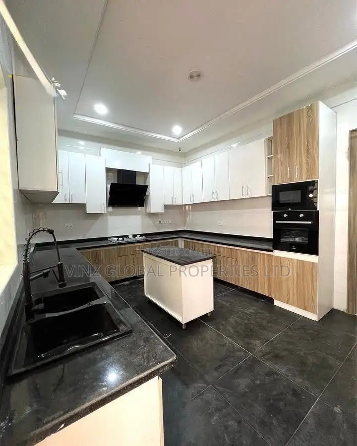 5bdrm Duplex in Lekki for rent in Lekki