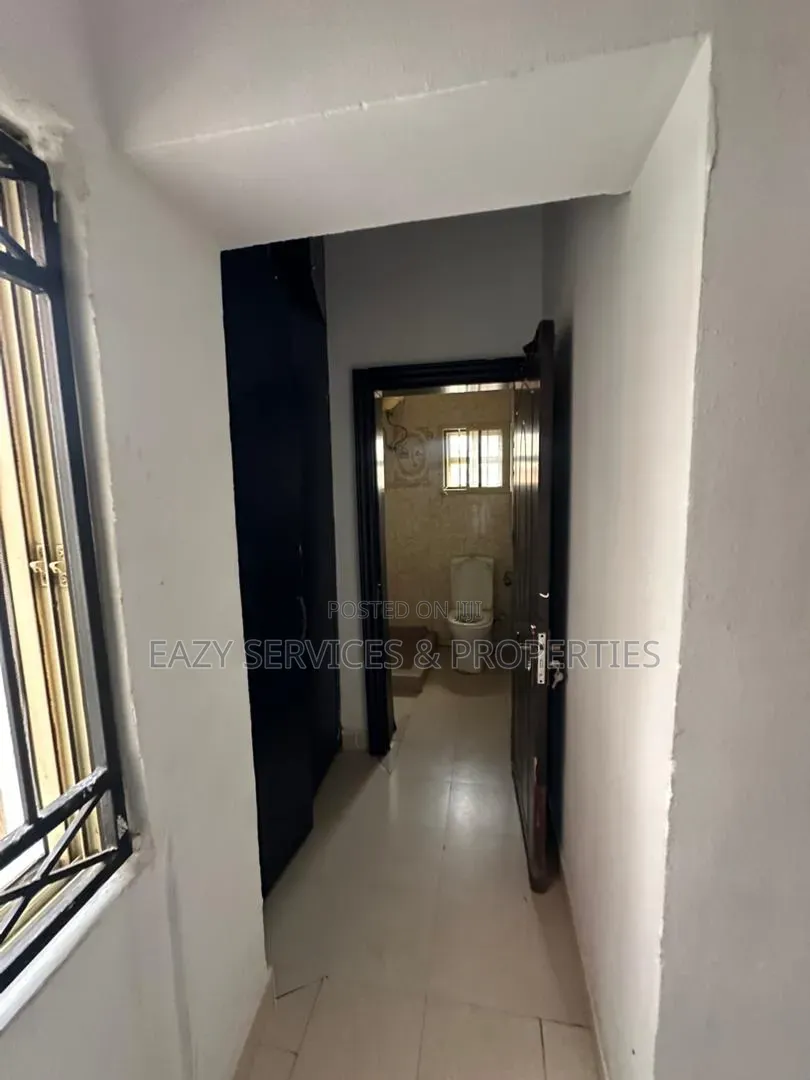 1bdrm Shared Apartment in Gated And Secured, Chevron for rent in Chevron