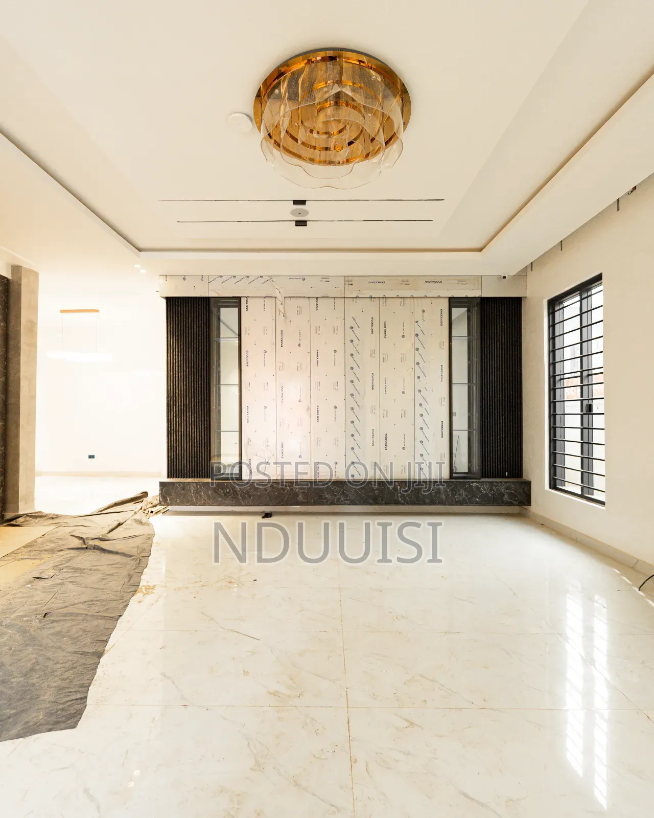 5bdrm Duplex in Apo Resettlement for sale in Apo Resettlement