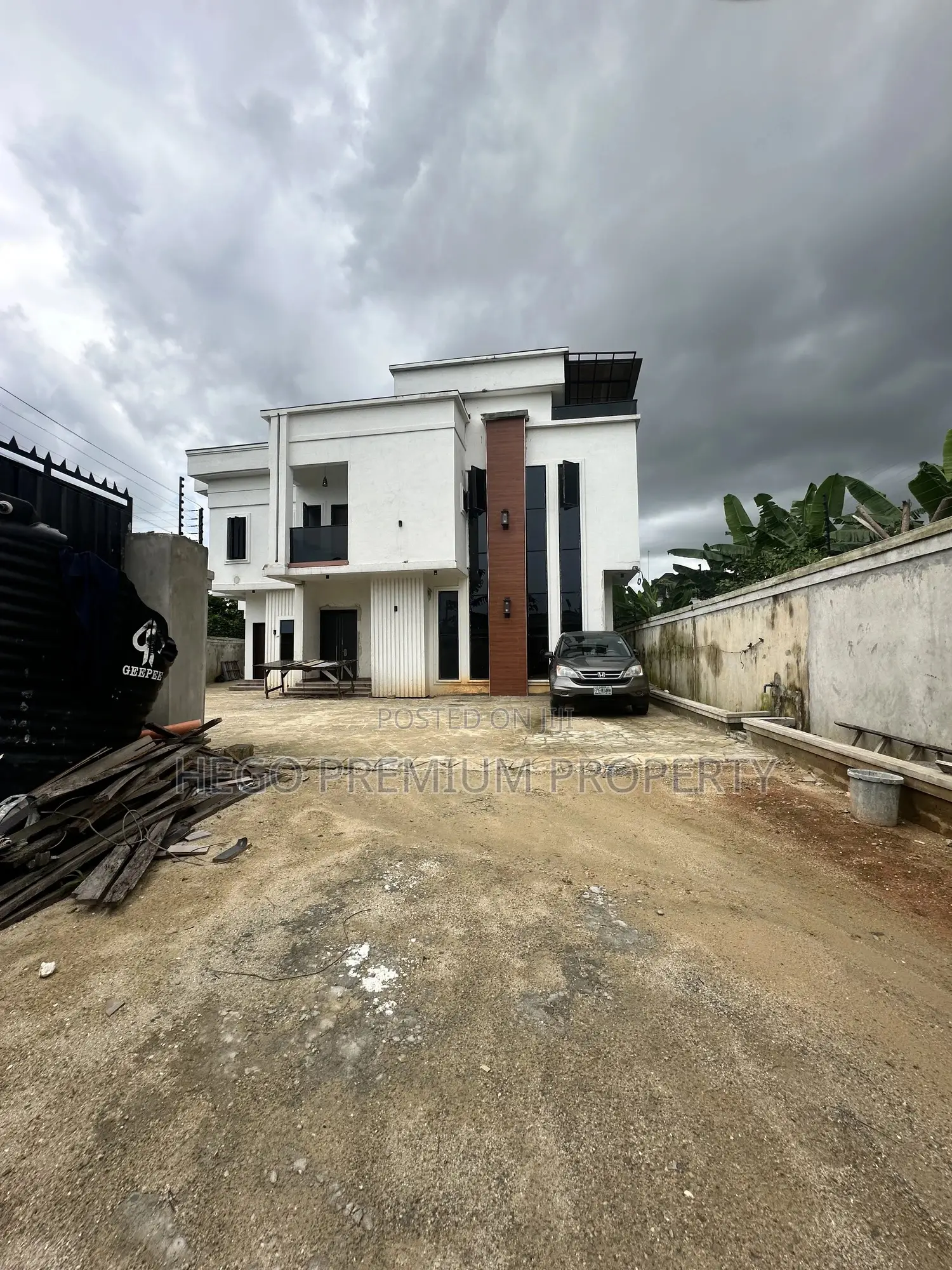 4bdrm Duplex in Shell Cooperative, Eneka for rent in Eneka