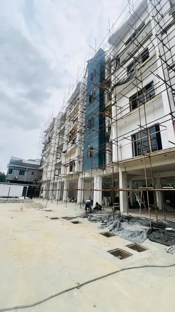 3bdrm Block of Flats in Ikeja Gra for sale in Ikeja GRA