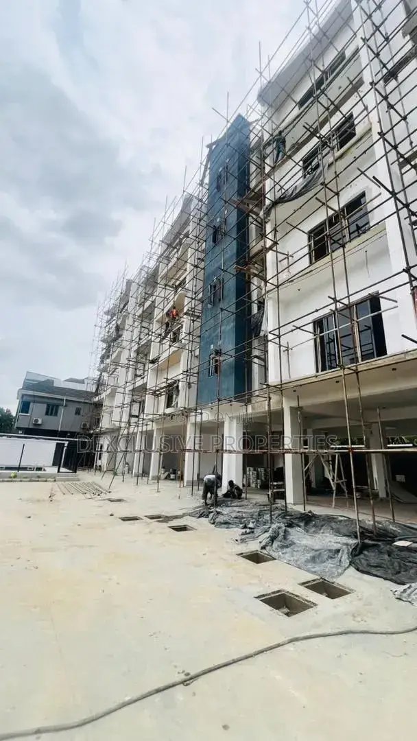 3bdrm Block of Flats in Ikeja Gra for sale in Ikeja GRA