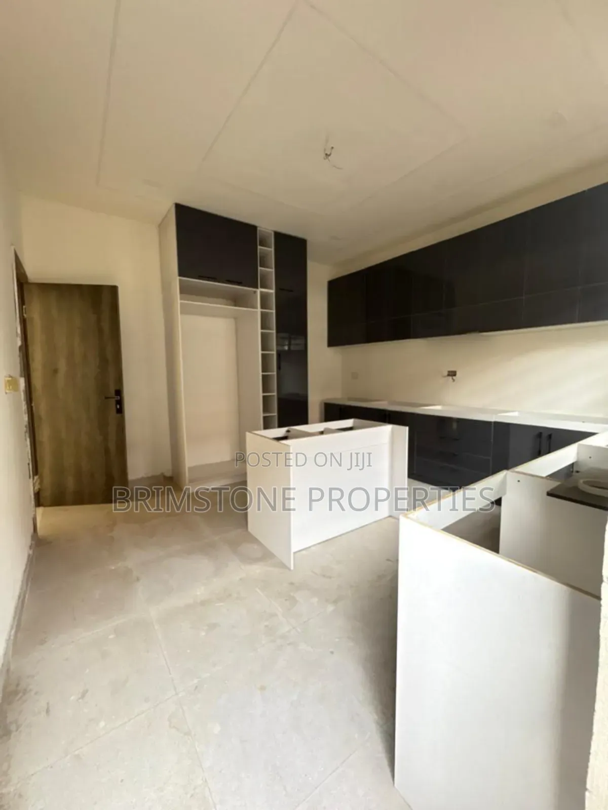 Furnished 4bdrm Duplex in Lekki Phase 2 for sale in Lekki Phase 2