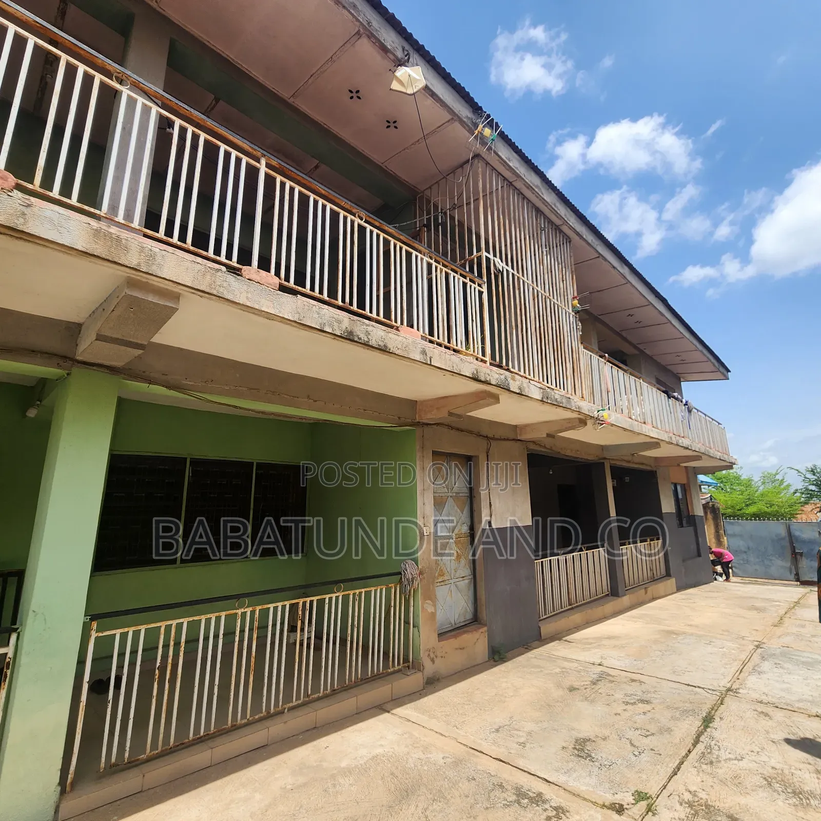 3bdrm Block of Flats in Challenge, Ibadan for sale in CHallenge / Ibadan