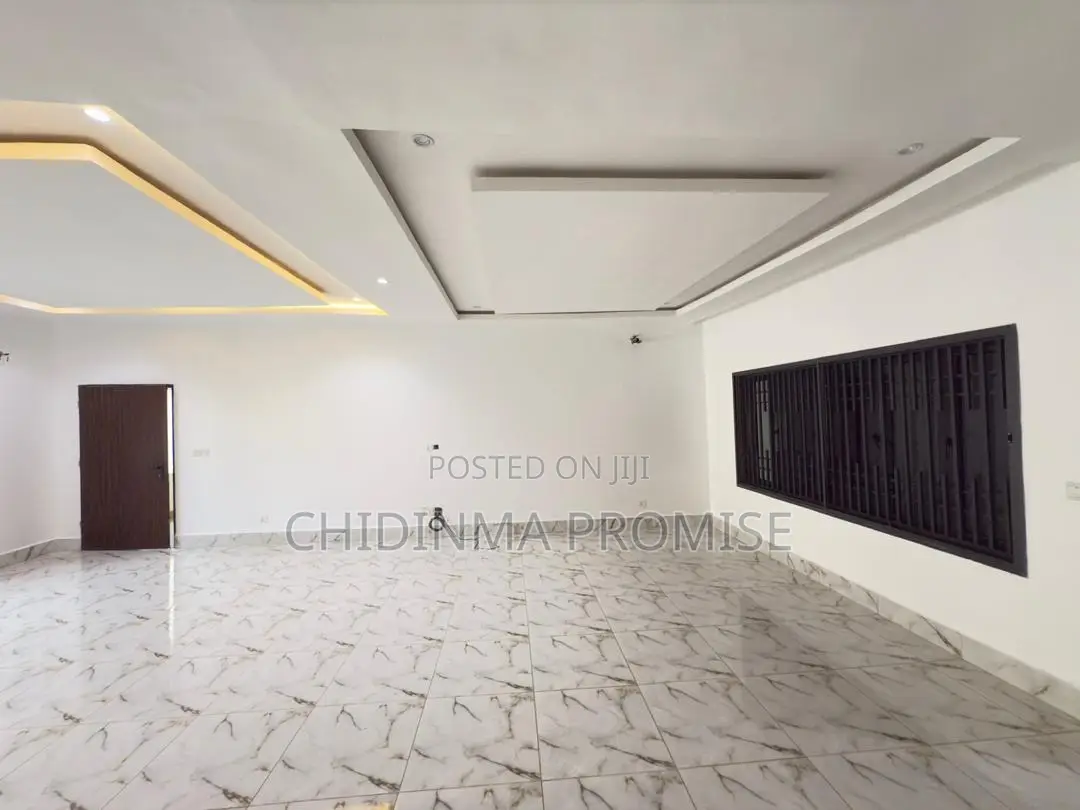 3bdrm Duplex in Wire District, Wuye for rent in Wuye