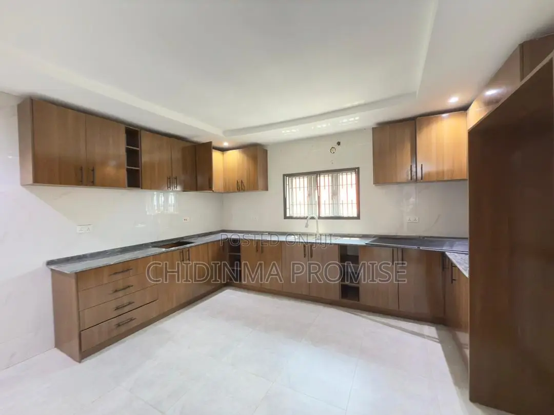 3bdrm Duplex in Wire District, Wuye for rent in Wuye