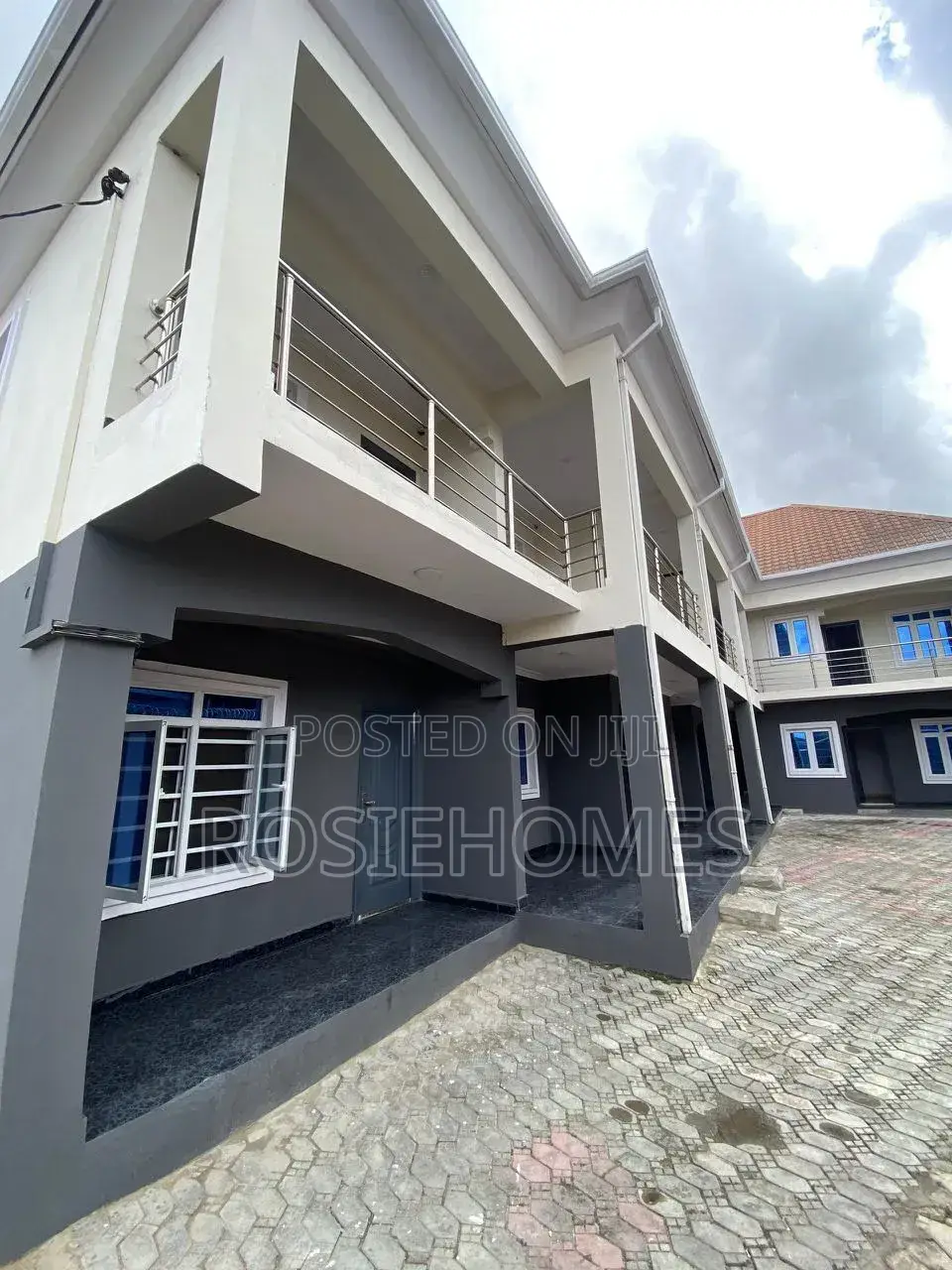1bdrm Block of Flats in View Estate, Ado / Ajah for rent in Ado / Ajah