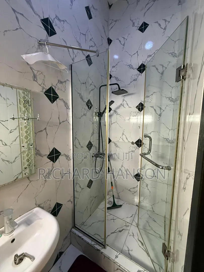 1bdrm Shared Apartment in Orchid (Just A Room, Chevron for rent in Chevron
