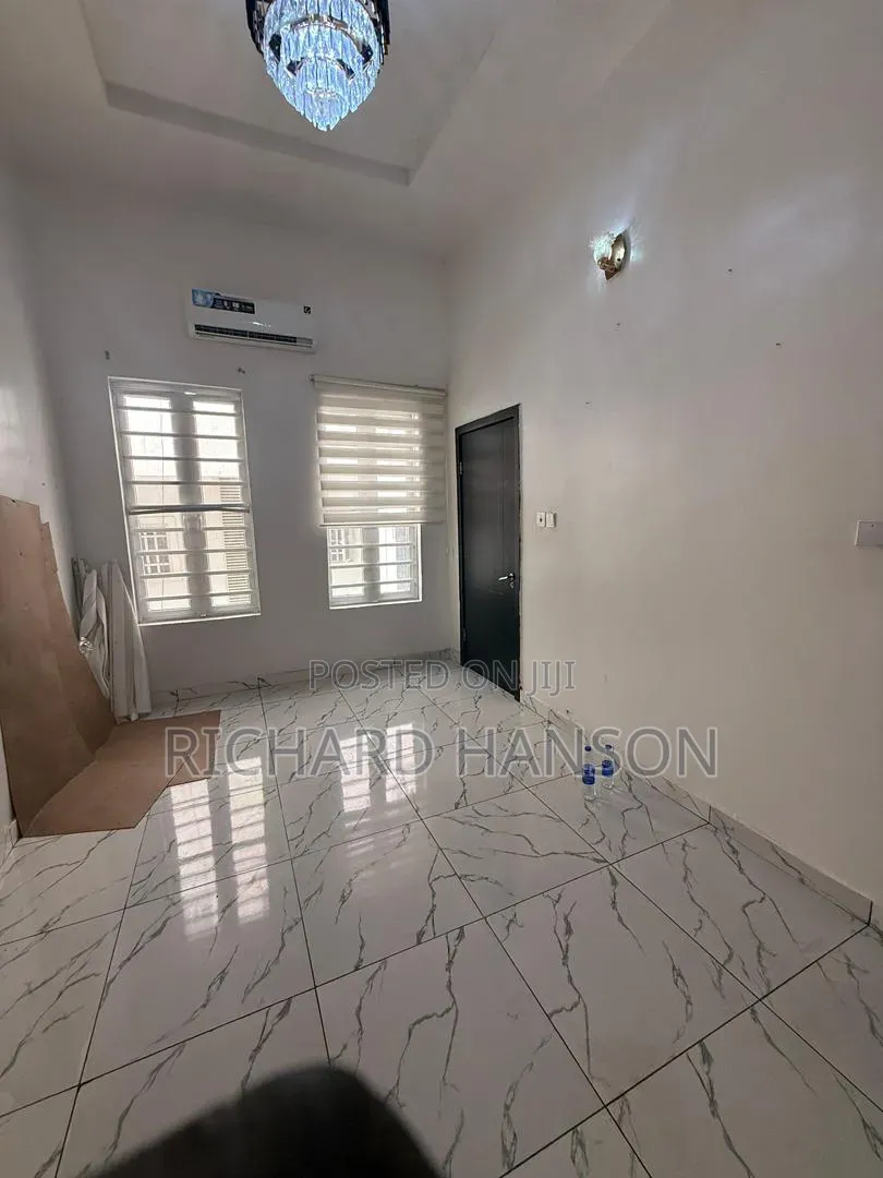 1bdrm Shared Apartment in Orchid (Just A Room, Chevron for rent in Chevron
