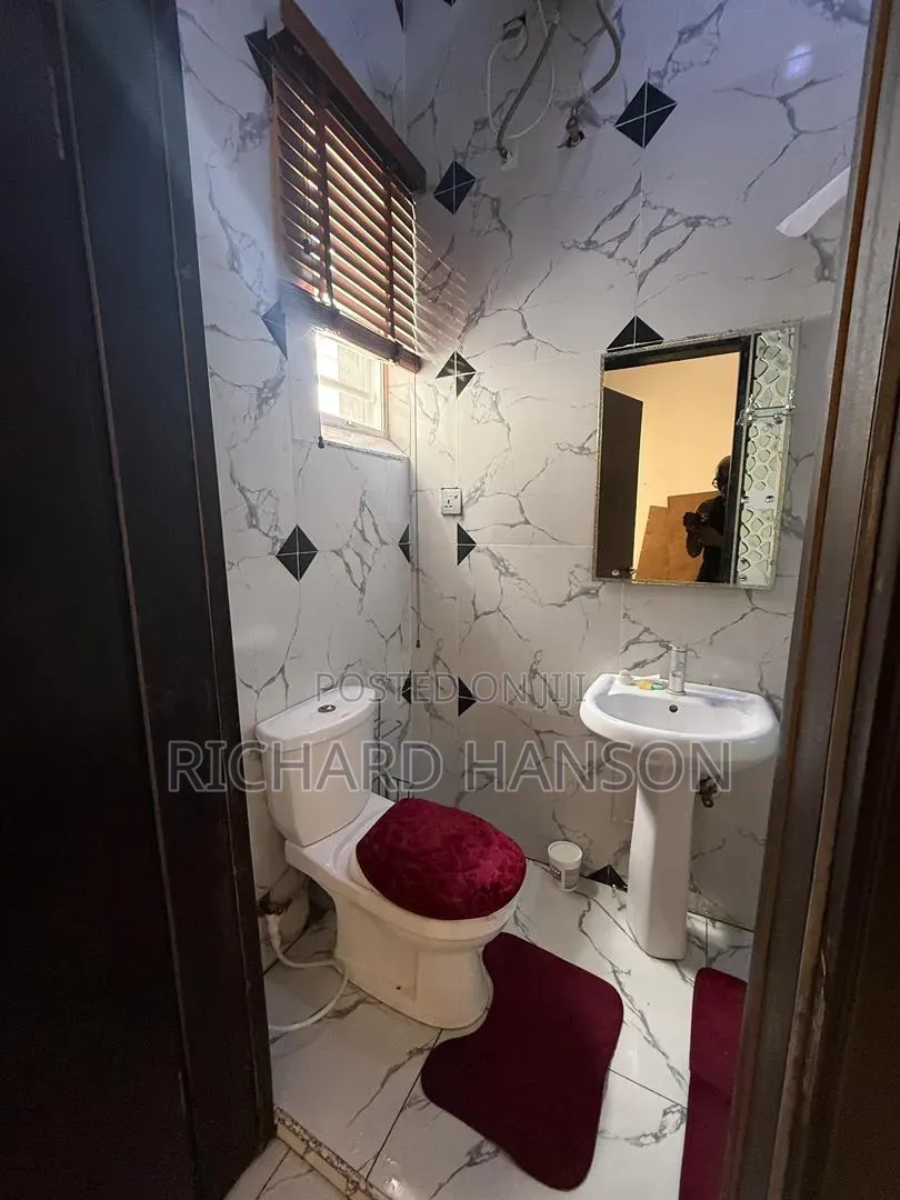 1bdrm Shared Apartment in Orchid (Just A Room, Chevron for rent in Chevron