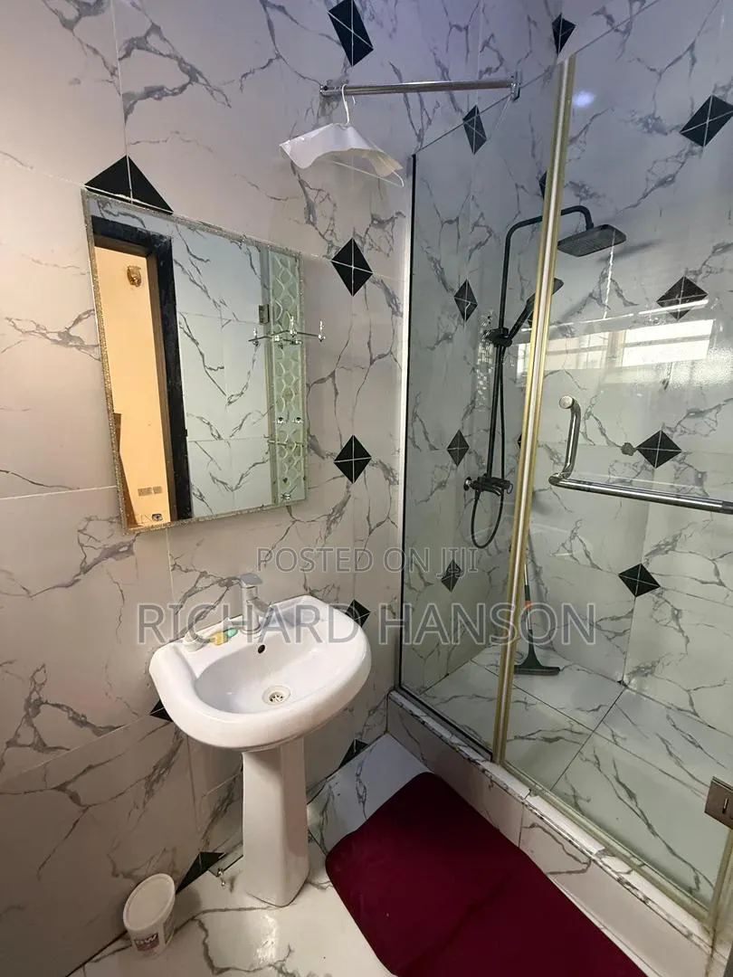 1bdrm Shared Apartment in Orchid (Just A Room, Chevron for rent in Chevron