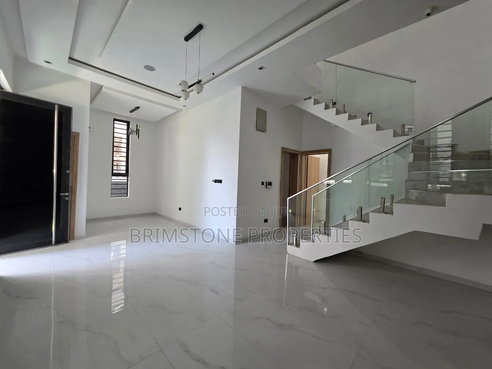 Furnished 4bdrm Duplex in Chevron for rent in Chevron