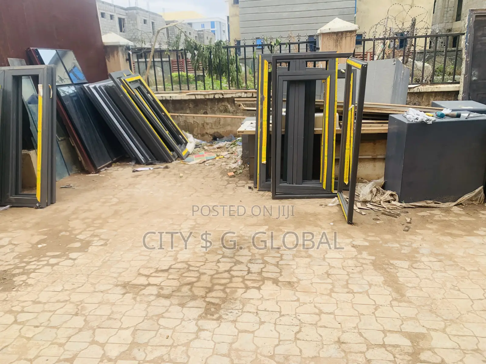 A Empty Space 40fit Is for Rent in Gudu Busy Area in Karu
