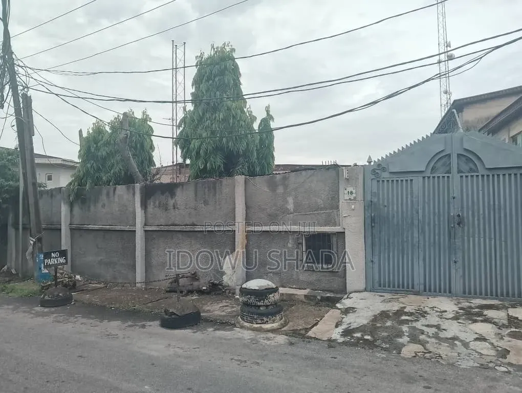 5bdrm House in Obafemi Awolowo Way for sale in Obafemi Awolowo Way