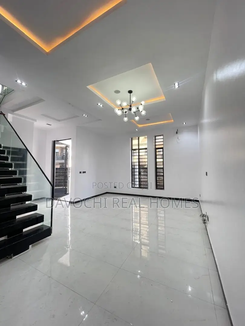 4bdrm Duplex in Ikate Lekki for rent in Ikate