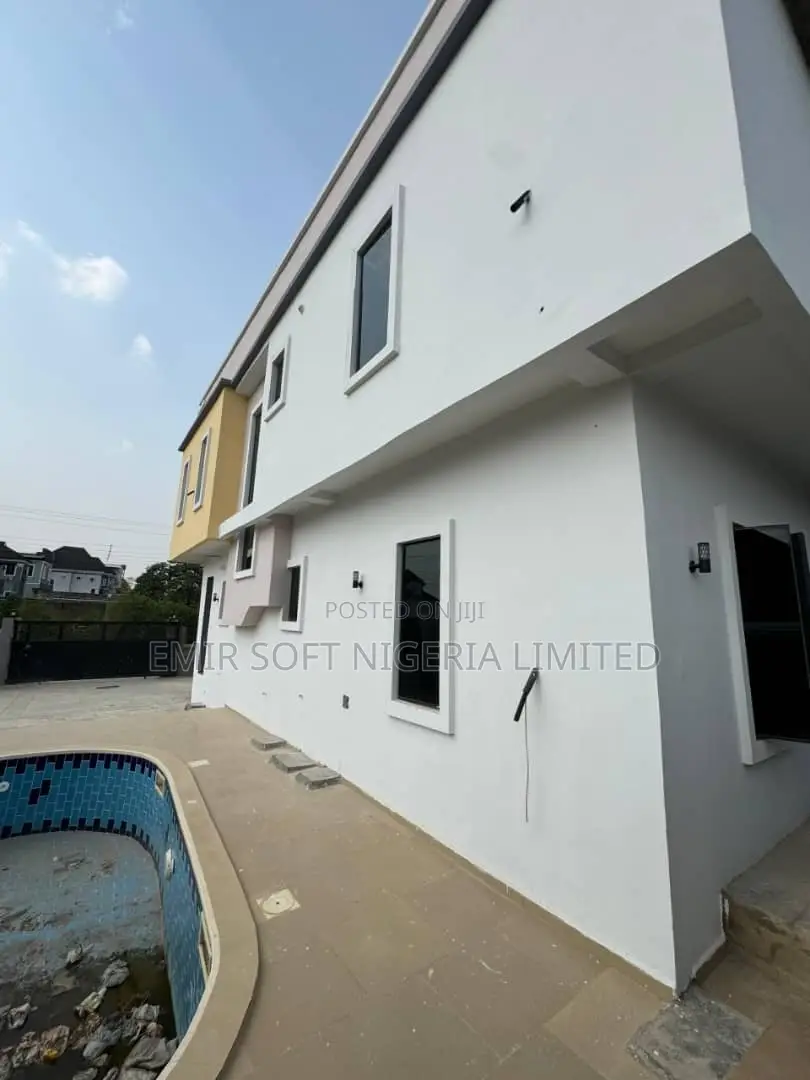4bdrm Duplex in Carlton Gate Estate, Akobo for sale in Akobo