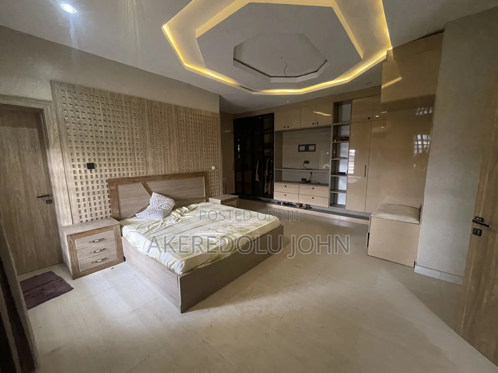 5bdrm Duplex in Life Camp for sale in Life Camp