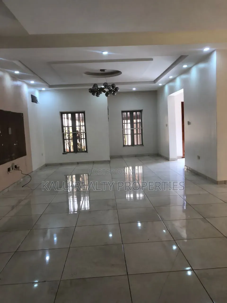 4bdrm Duplex in Agungi for rent in Agungi