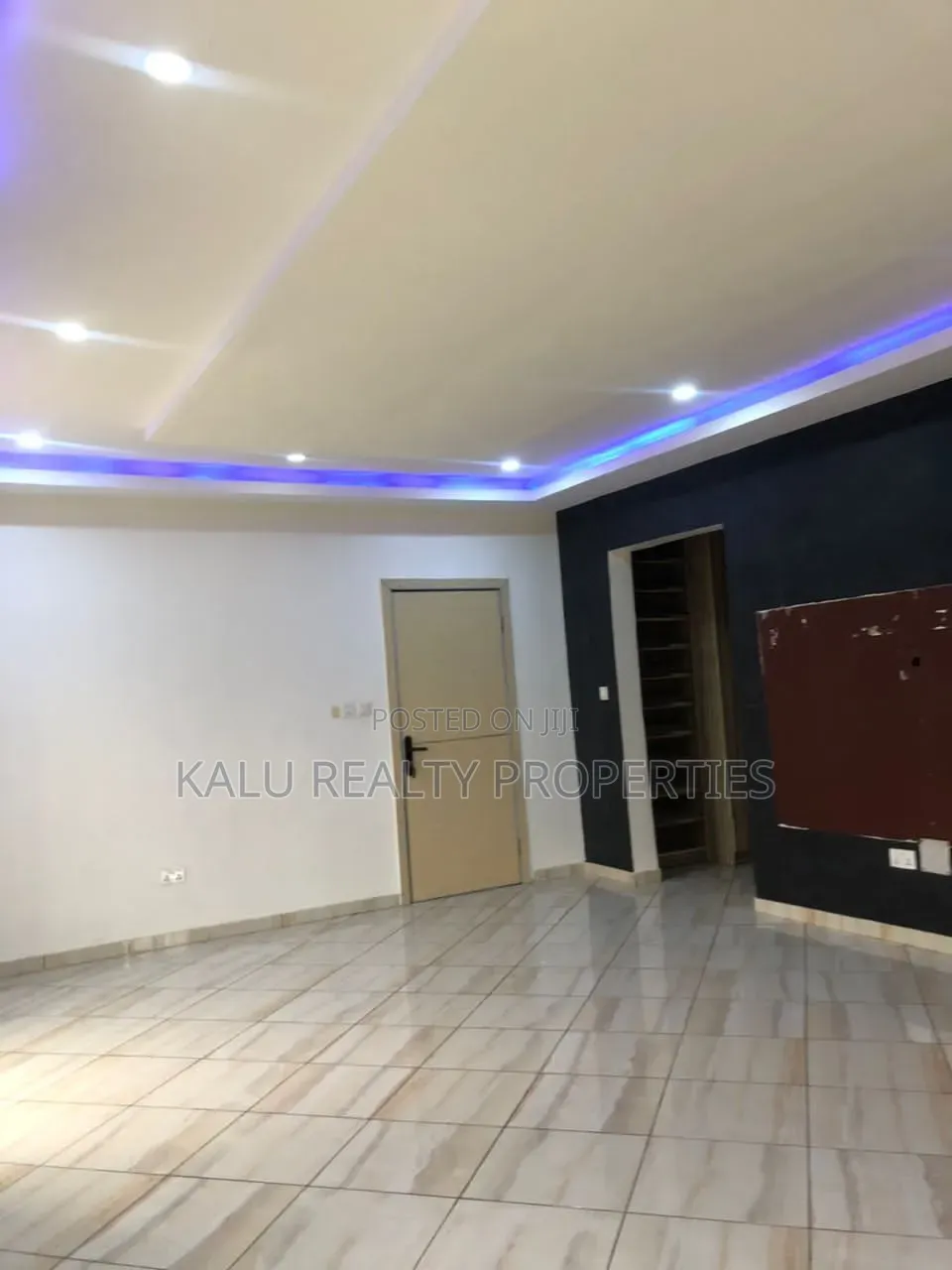 4bdrm Duplex in Agungi for rent in Agungi