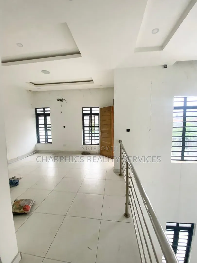 5bdrm Duplex in Lekki Phase 1 for rent in Lekki Phase 1