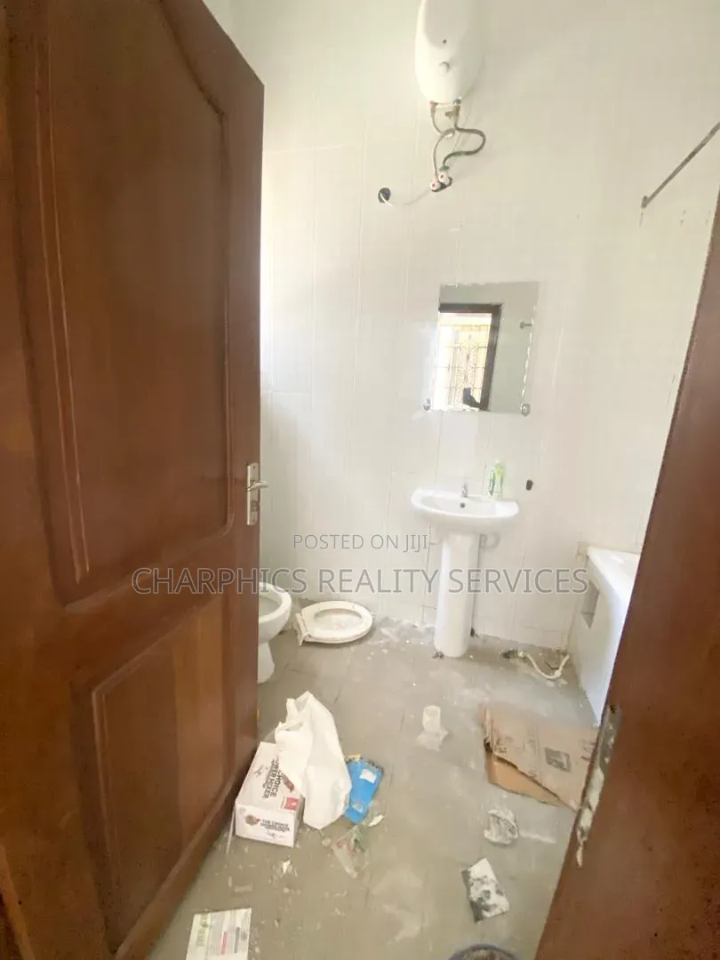 2bdrm Apartment in Lekki Phase 1 for rent in Lekki Phase 1