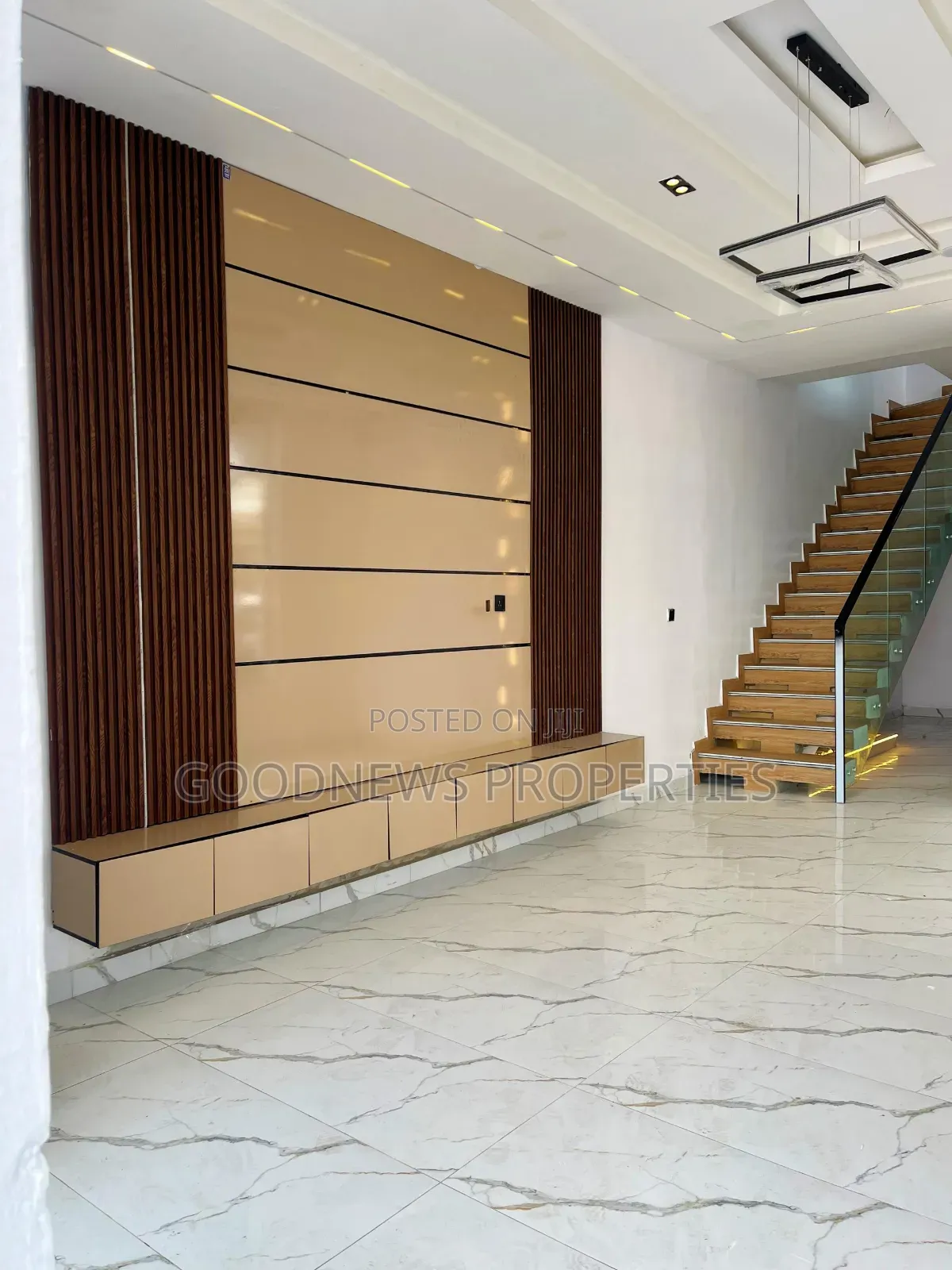4bdrm Duplex in Ikota Gra Extension for sale in Ikota