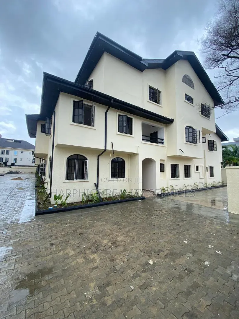 4bdrm Duplex in Victoria Island Extension for rent in Victoria Island Extension