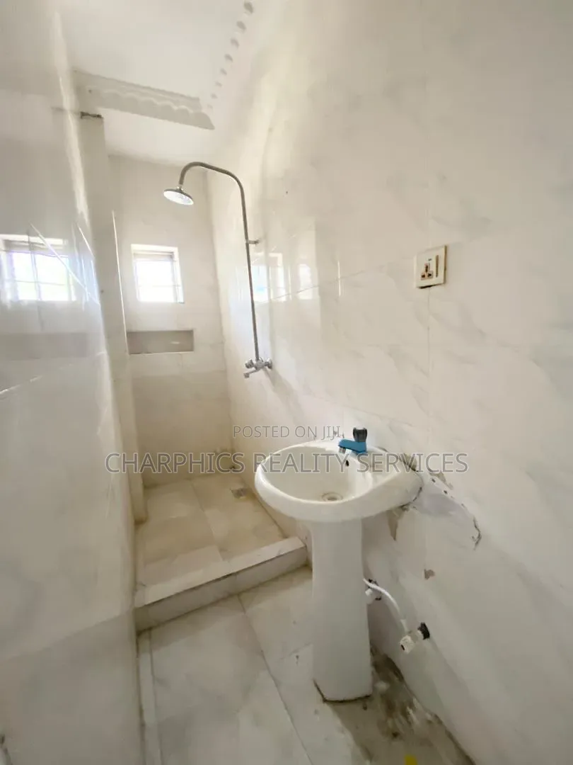 Mini Flat in Lekki Phase 1 for rent in Lekki Phase 1