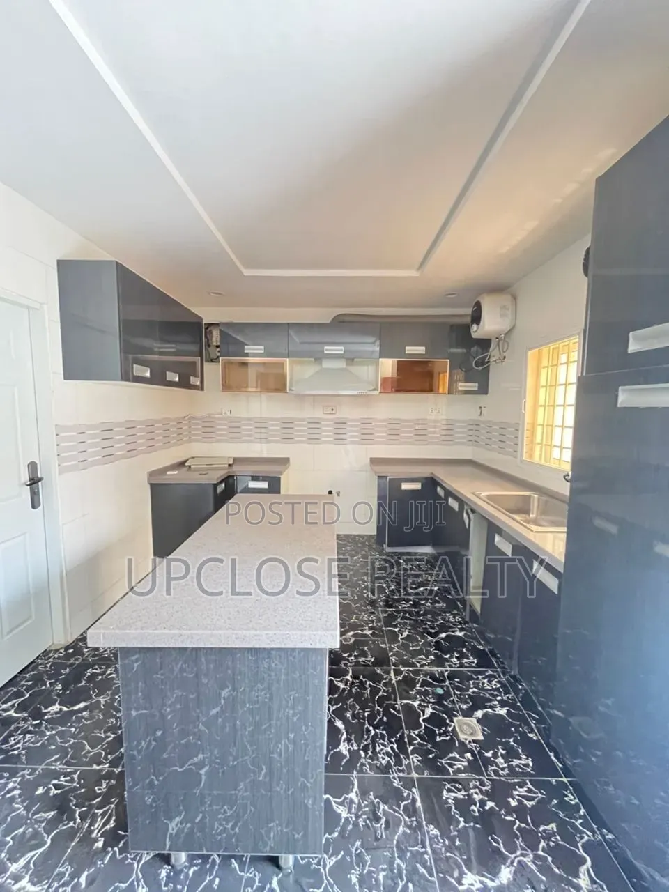 4bdrm Townhouse/Terrace in Guzape District for sale in Guzape District