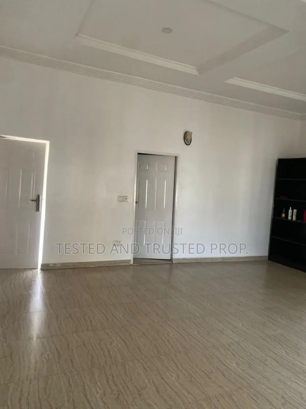 Studio Apartment in Orchid, Chevron for rent in Chevron