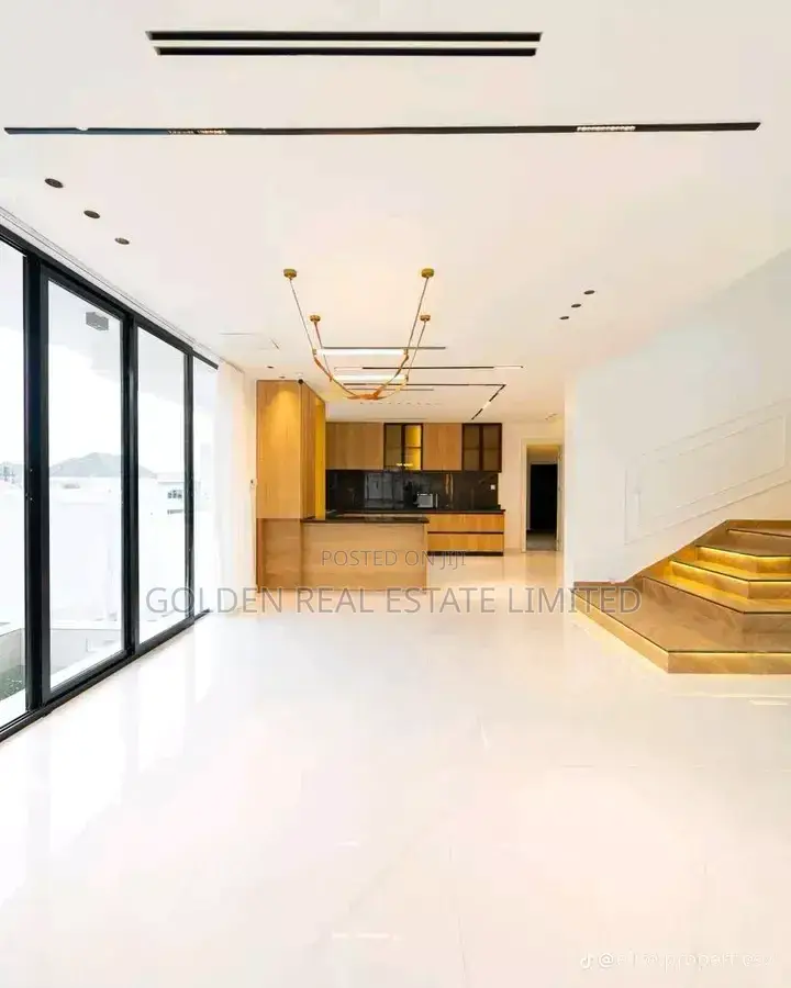 7bdrm Duplex in Guzape District for sale in Guzape District