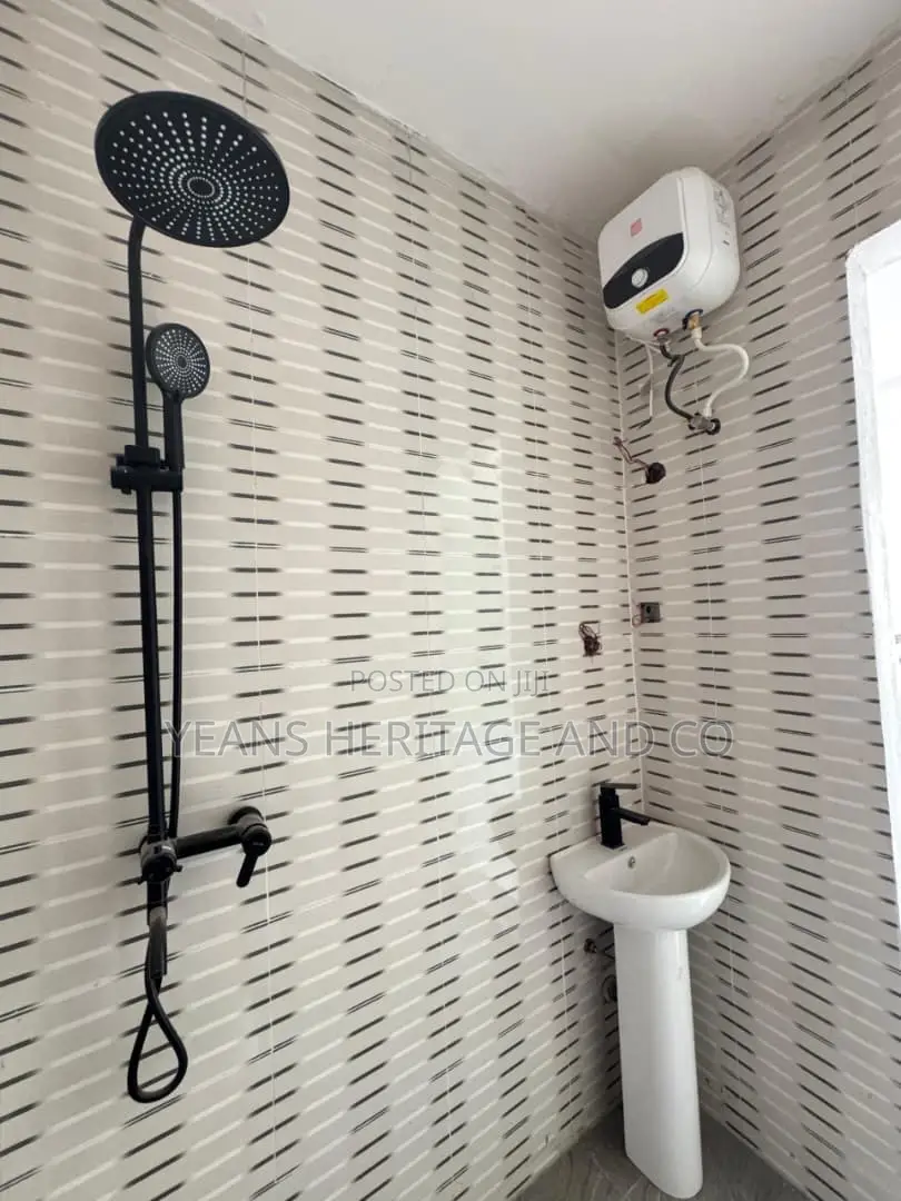 2bdrm Block of Flats in Gbagada for sale in Gbagada