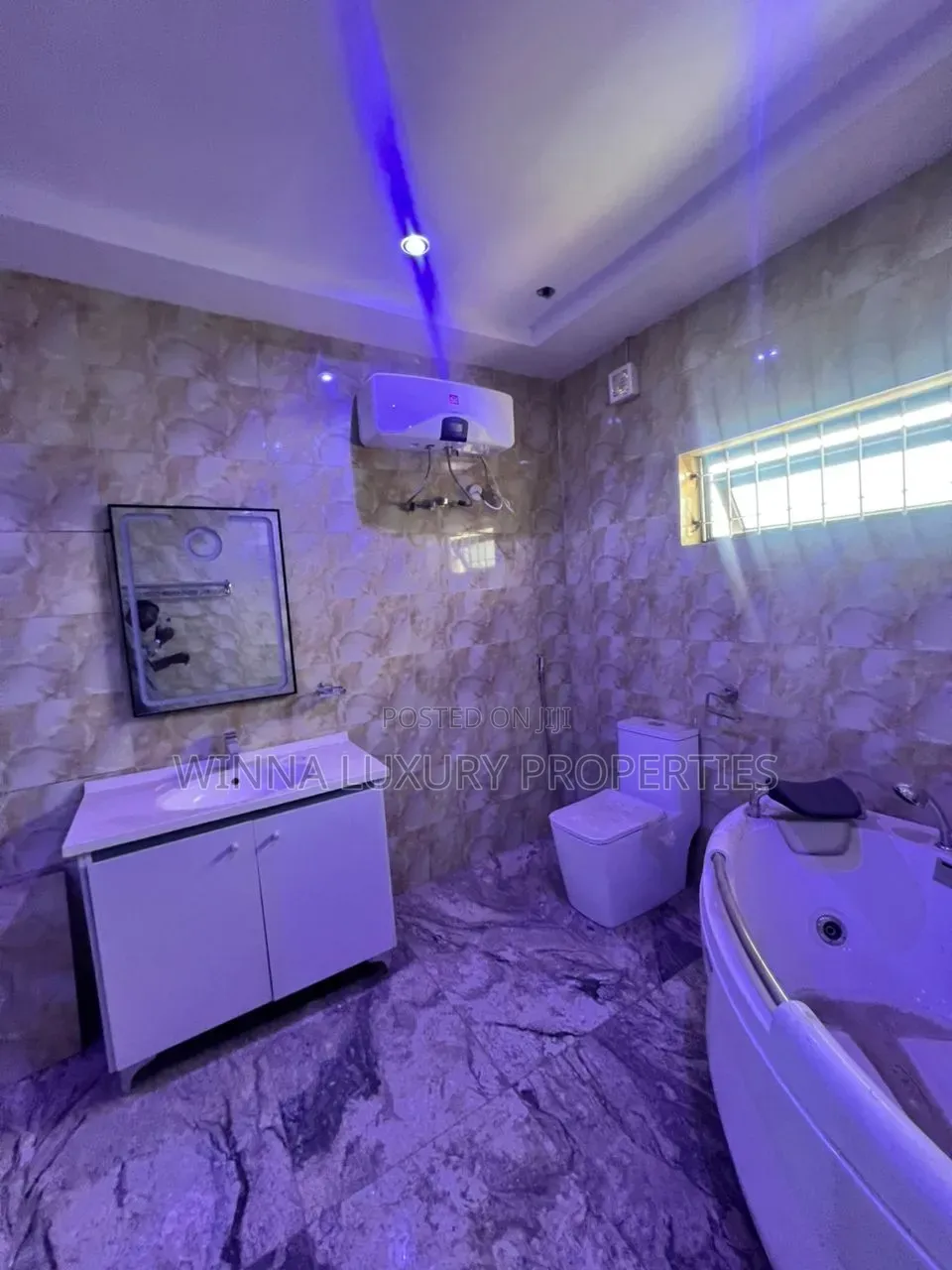 5bdrm Townhouse / Terrace in Kado Near Gwarinpa for rent in Kado