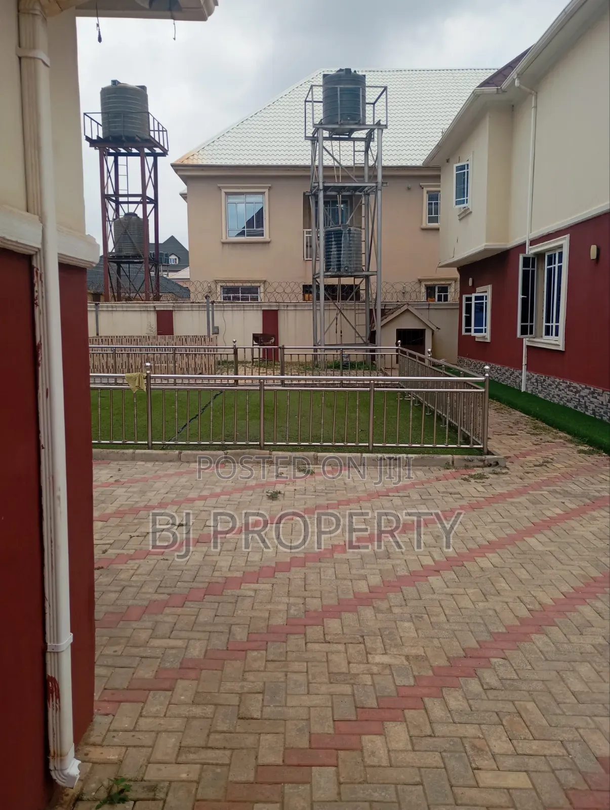 4bdrm Block of Flats in Hill View, Kubwa for rent in Kubwa