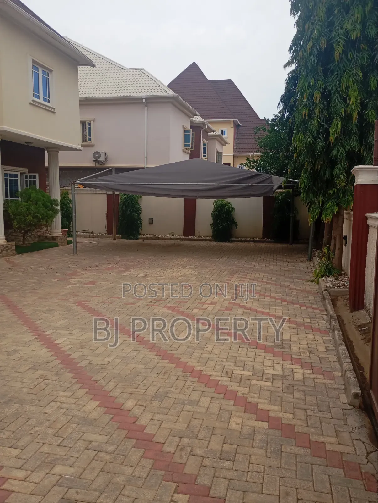 4bdrm Block of Flats in Hill View, Kubwa for rent in Kubwa