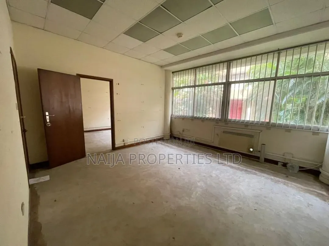 20 Rooms Villa House for Commercial Use in Victoria Island in Ligali Ayorinde