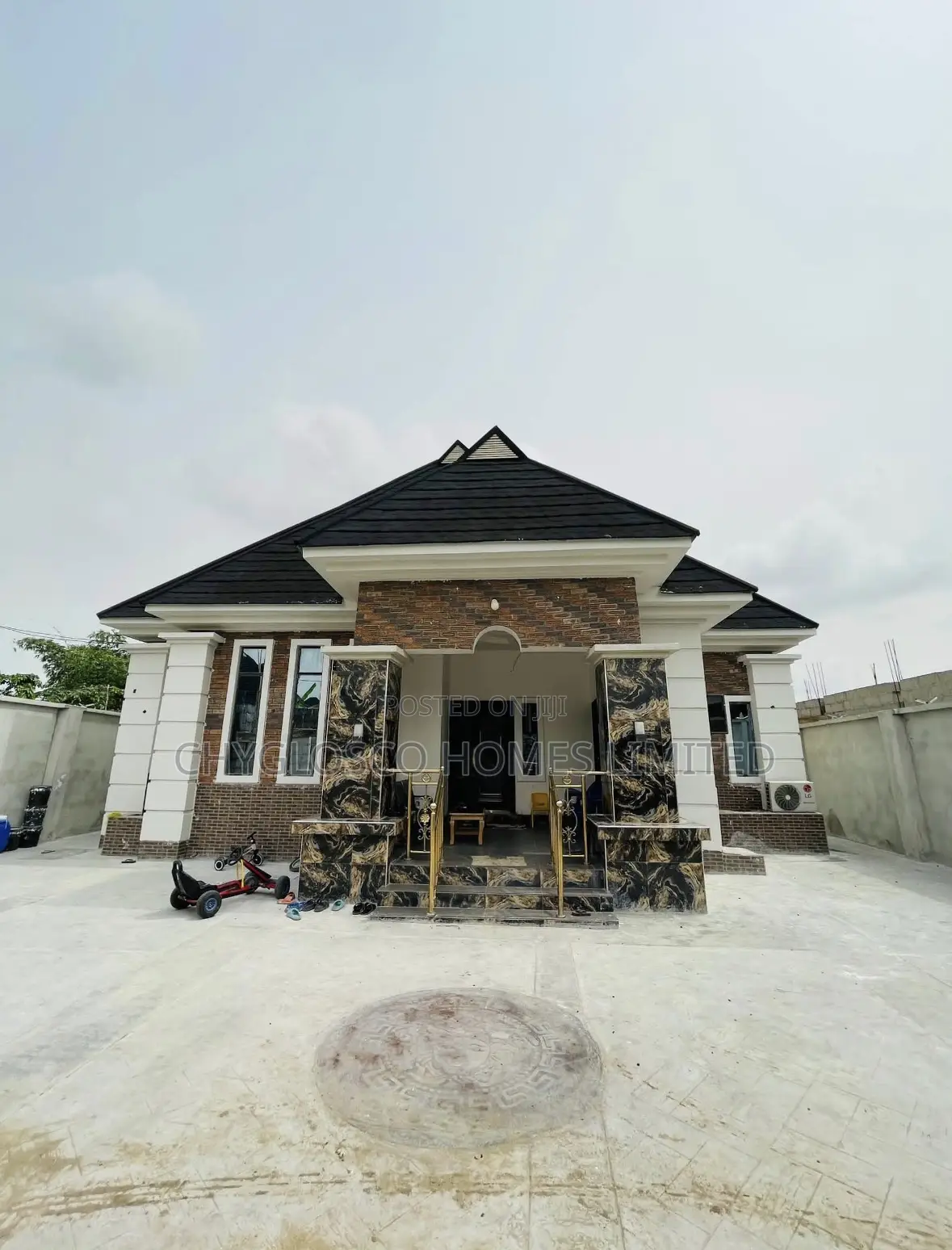 4bdrm Bungalow in Eneka for sale in Eneka