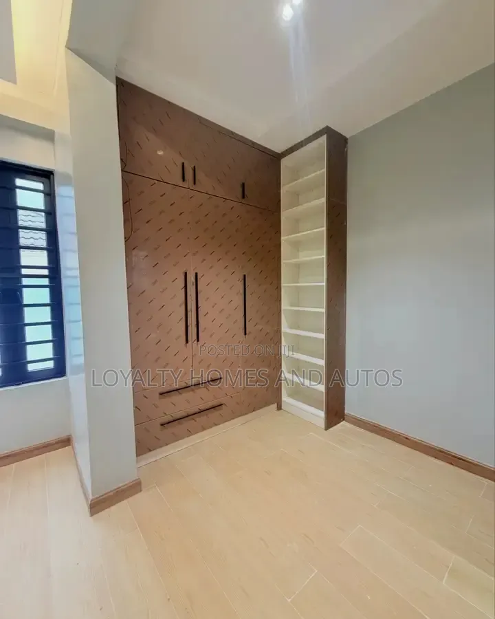 4bdrm Duplex in Opebi for sale in Opebi