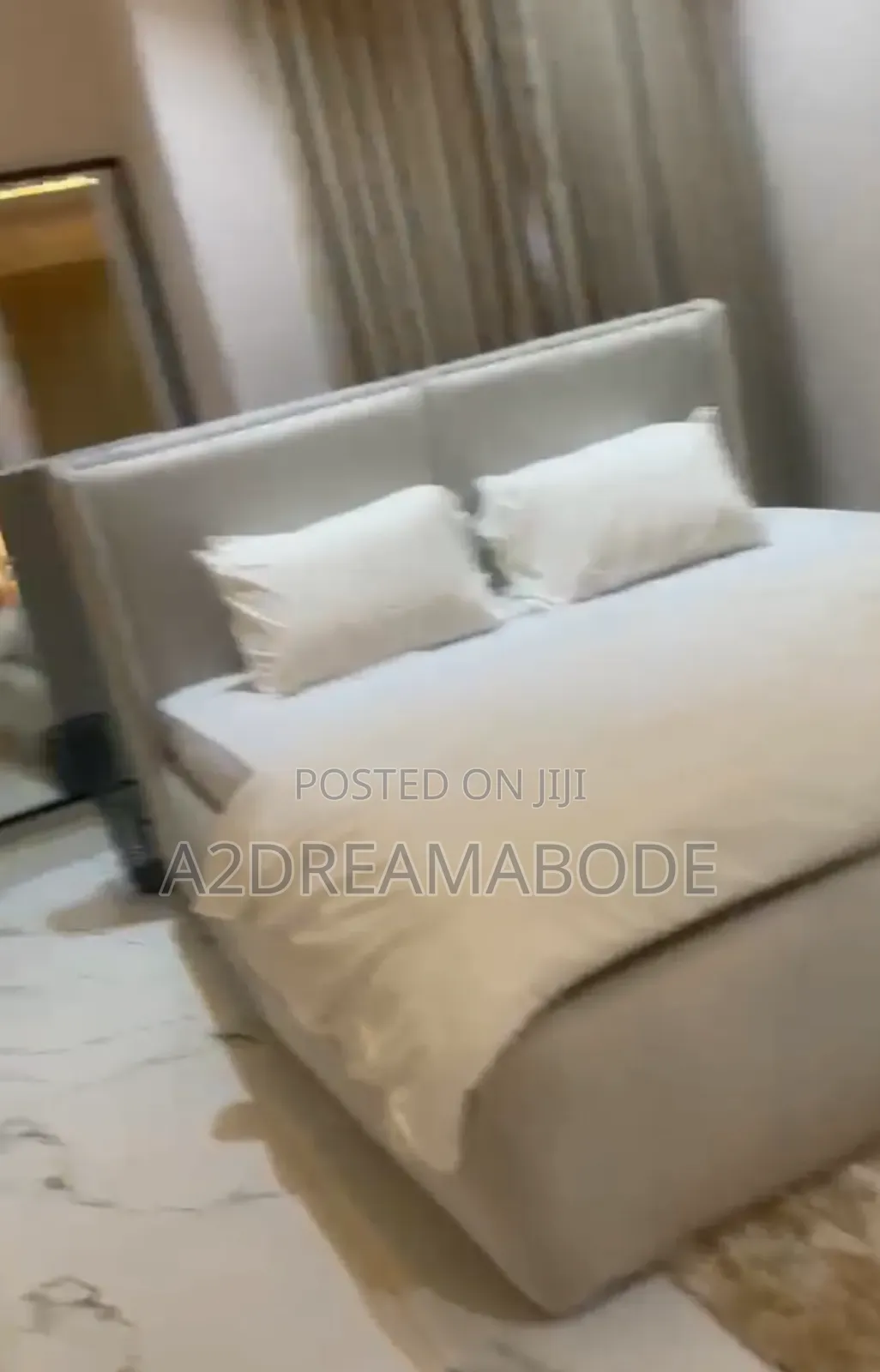 Furnished 3bdrm Apartment in Osborne for sale in Osborne Foreshore Estate
