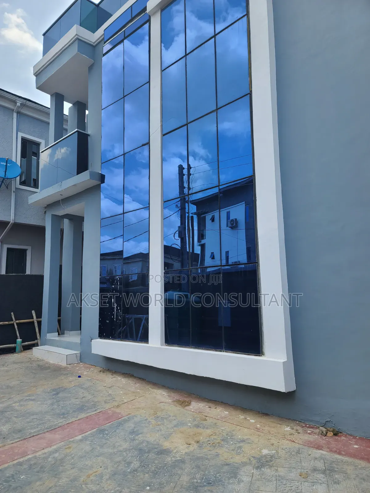 5bdrm Duplex in GRA Phase 2 Shangisha for sale in GRA Phase 2 Shangisha