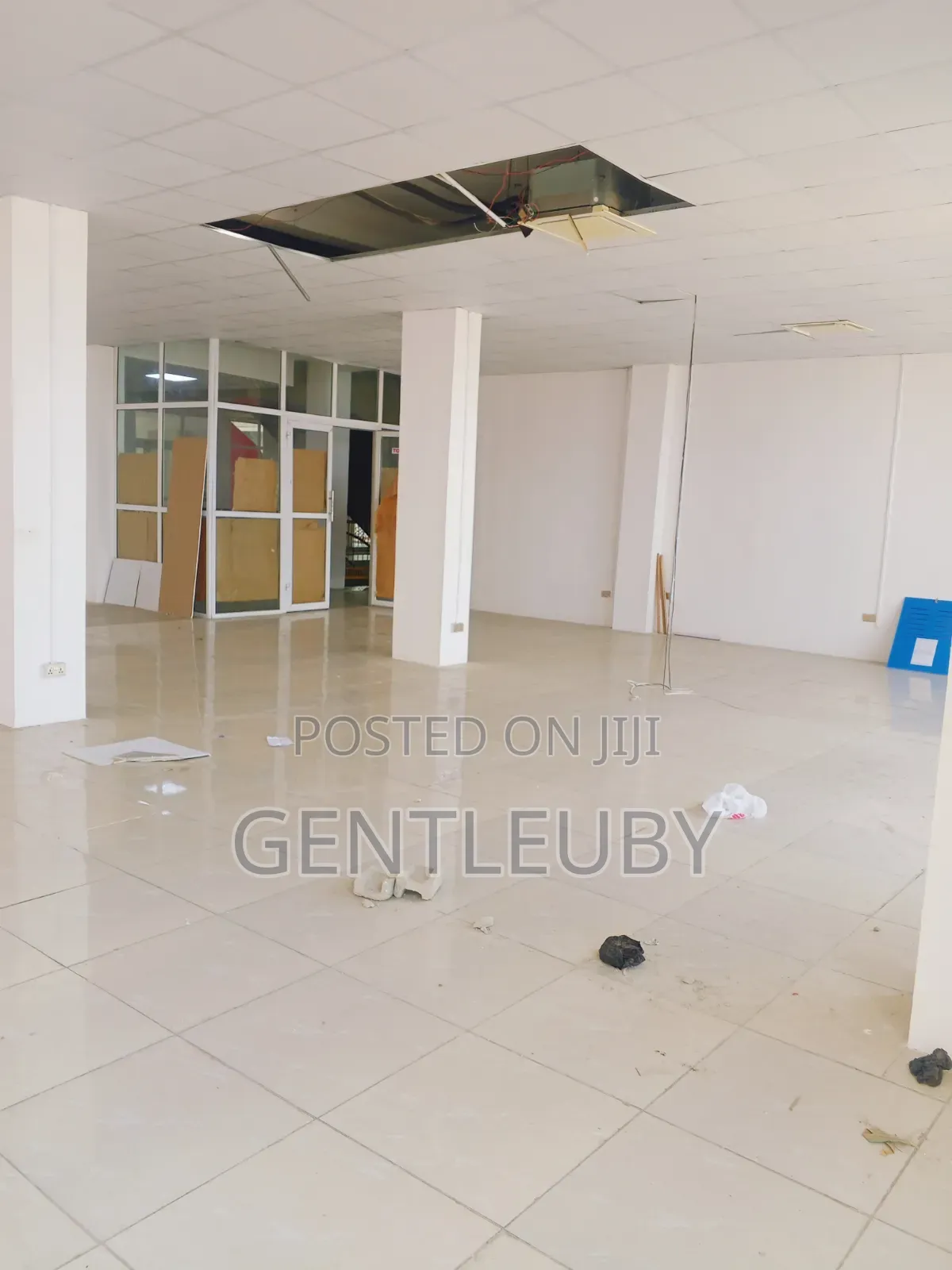 Shop /Office Space for Rent, Oniru in Lekki Phase 1