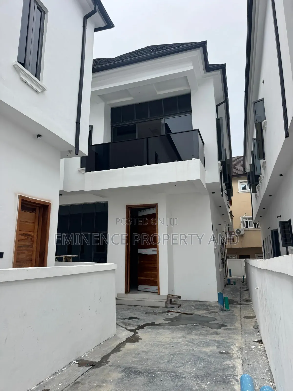 4bdrm Duplex in Lekki Phase 2 for sale in Lekki Phase 2