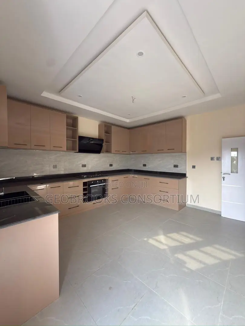 2bdrm Block of Flats in Bashorun Estate, Basorun for sale in Basorun