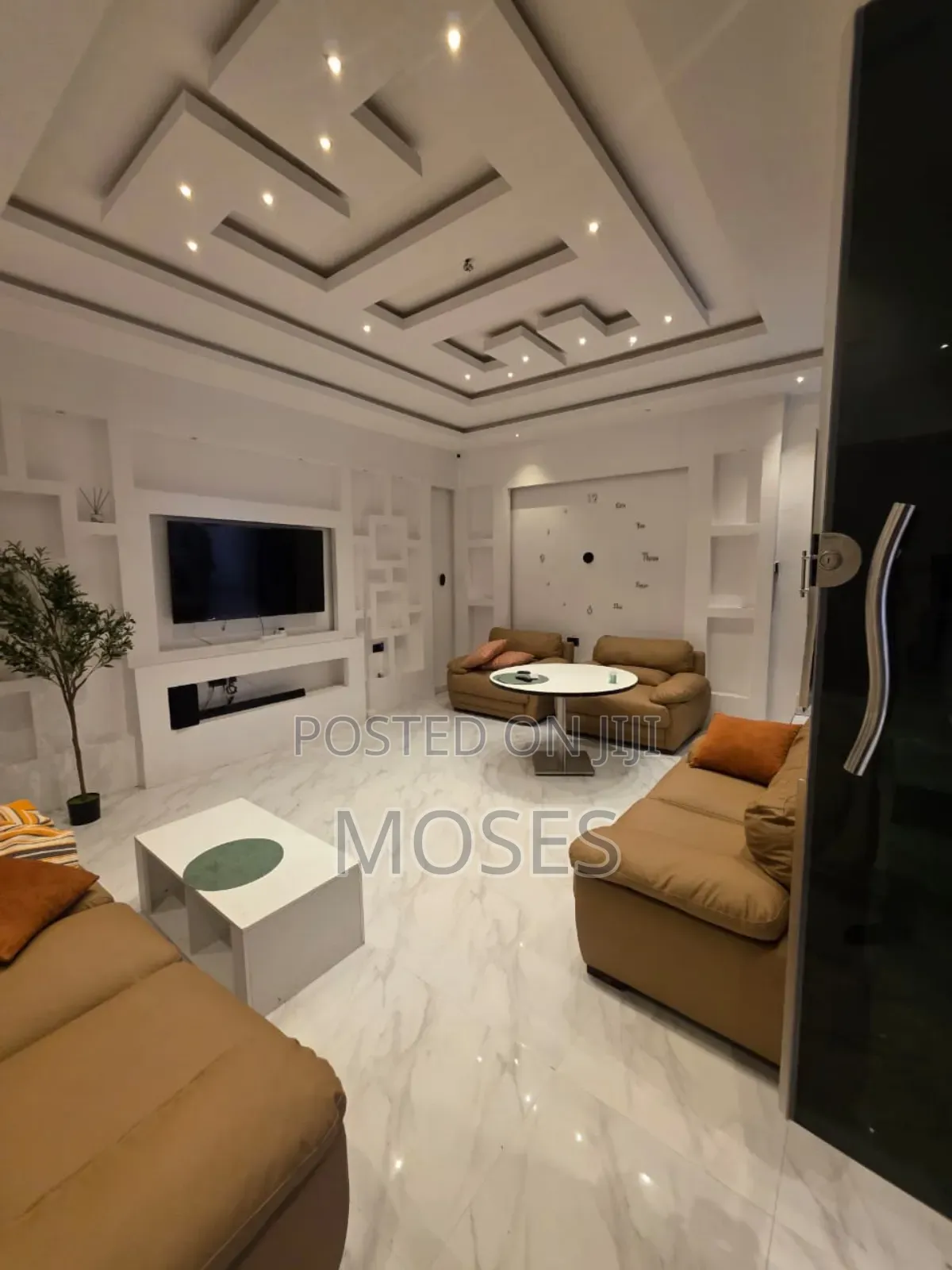 4bdrm Duplex in A Secured, Lakowe for sale in Lakowe