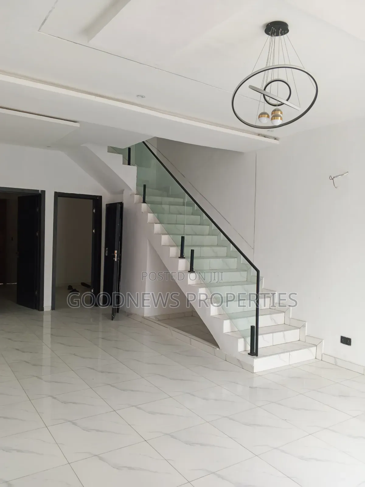 3bdrm Duplex in Ikota Gra for sale in Ikota