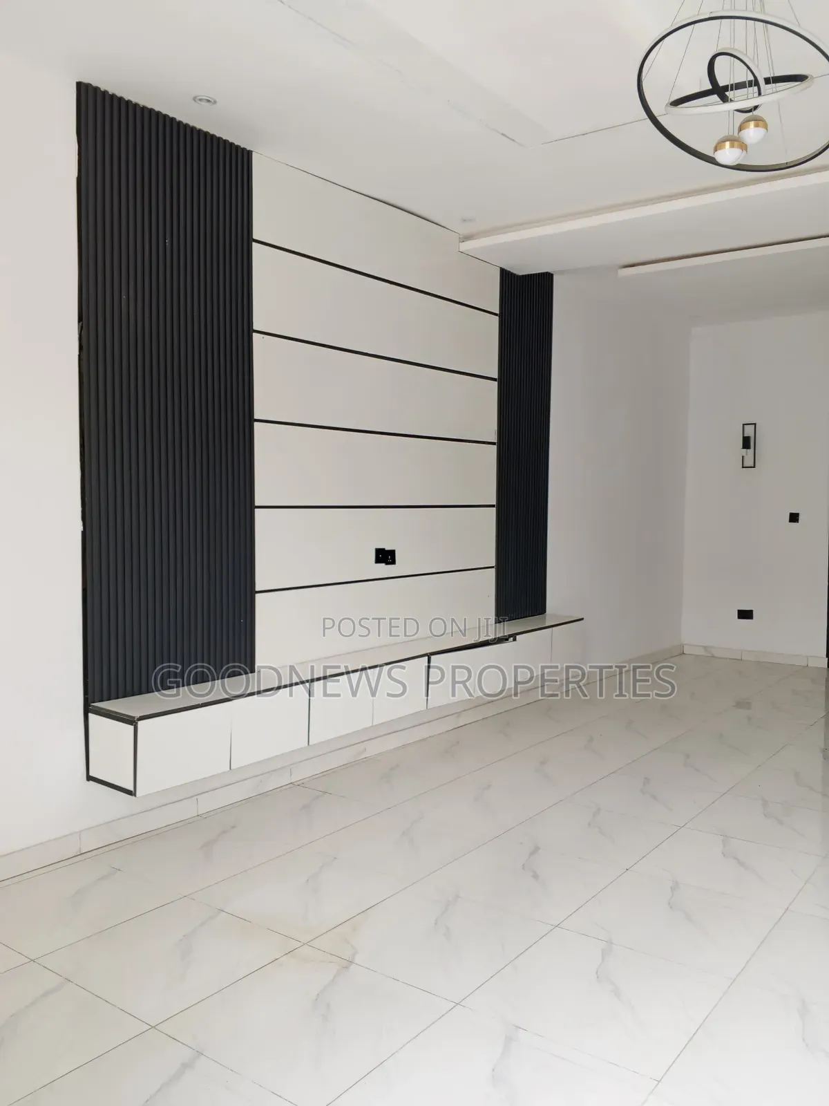 3bdrm Duplex in Ikota Gra for sale in Ikota