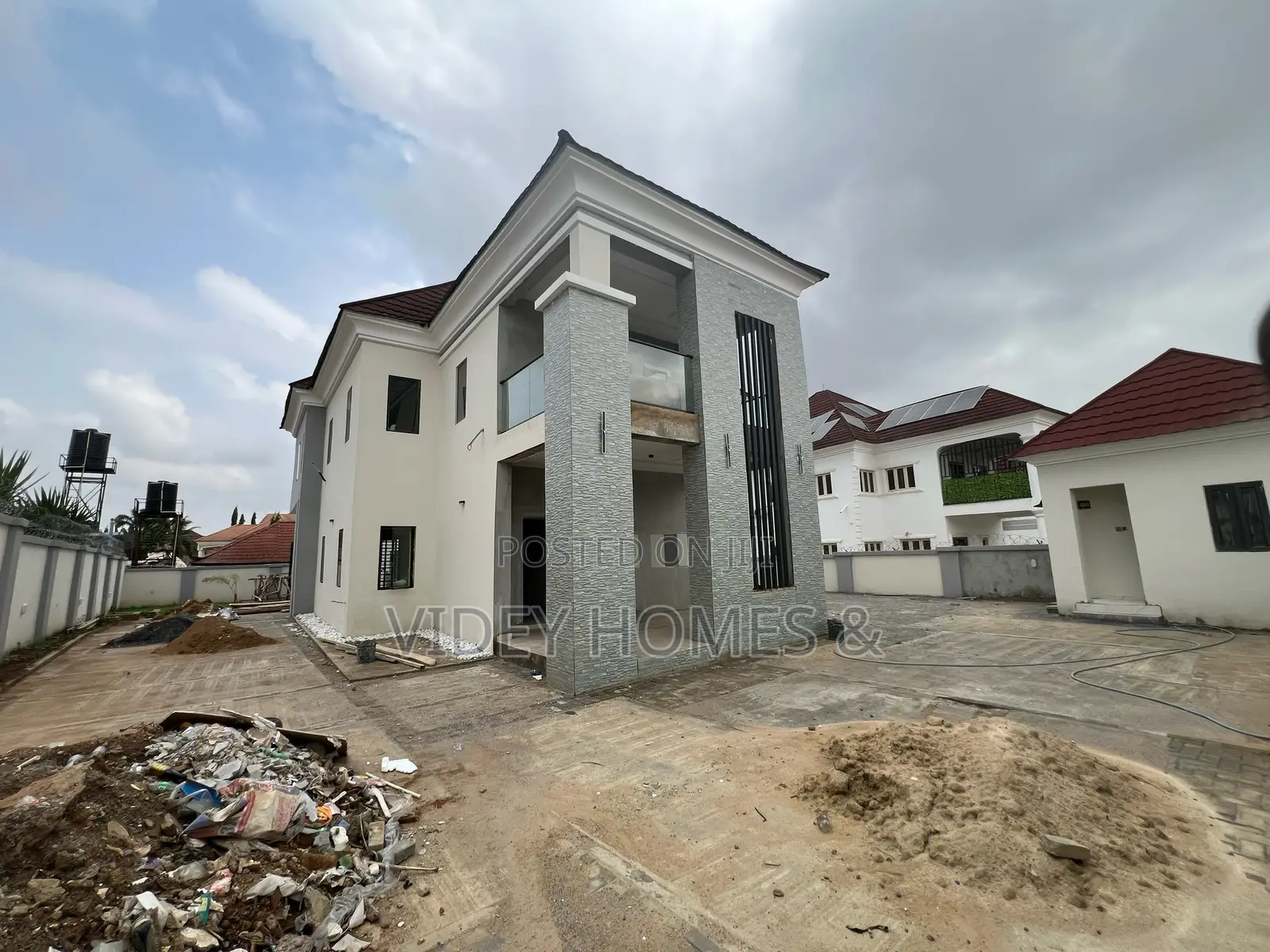 5bdrm Duplex in Basic Estate, Lokogoma for sale in Lokogoma