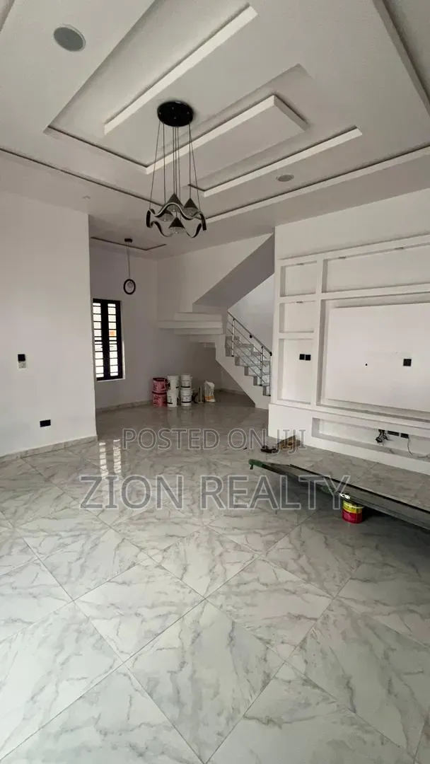 5bdrm Duplex in Sangotedo for rent in Sangotedo